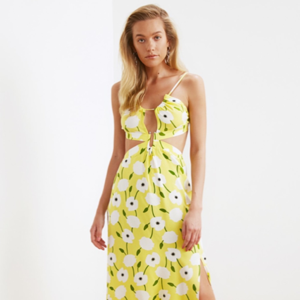 TRENDYOL - Floral Pattern Beach Dress
